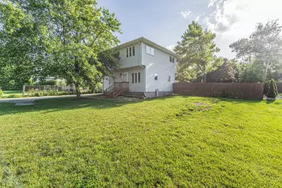 8820 Palisades Road, Burr Ridge, IL 60527 - Photo 21
