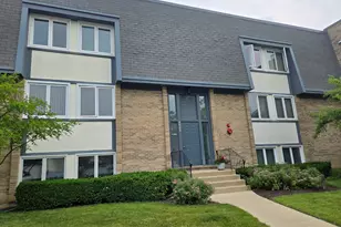 2025 Ammer Ridge Ct, Glenview, IL 60025 - Photo 1