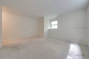 6127 W Mayfair St, Morton Grove, IL 60053 - Photo 35
