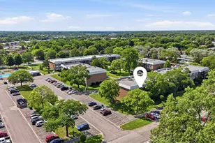 1621 N Windsor Dr, Arlington Heights, IL 60004 - Photo 29