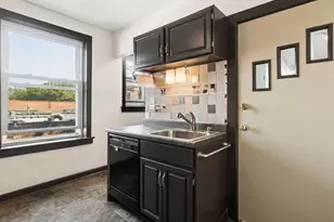 1044 W Balmoral Ave, Chicago, IL 60640 - Photo 13