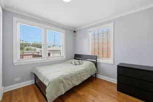2924 W Jerome St, Chicago, IL 60645 - Photo 13