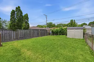 2924 W Jerome St, Chicago, IL 60645 - Photo 31