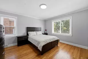 2924 W Jerome St, Chicago, IL 60645 - Photo 15