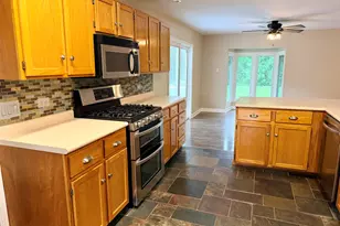 11820 S Avers Ave, Alsip, IL 60803 - Photo 3
