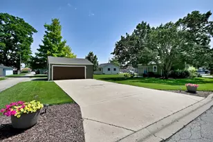 116 S River St, Montgomery, IL 60538 - Photo 31