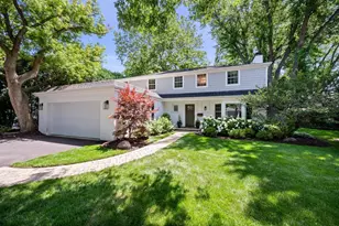 2223 Crestview Ln, Wilmette, IL 60091 - Photo 1