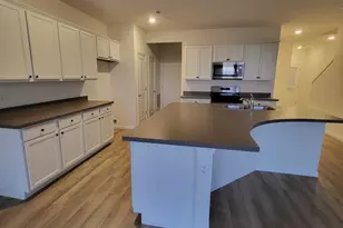 2227 Horseshoe Cir, Naperville, IL 60564 - Photo 11