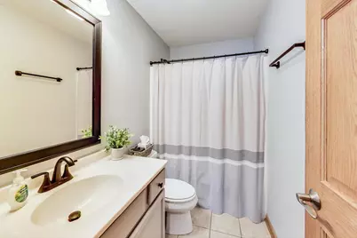 [Address not provided], Carol Stream, IL 60188 - Photo 43