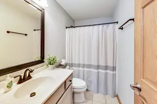 [Address not provided], Carol Stream, IL 60188 - Photo 43