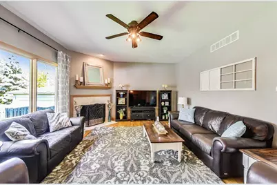 [Address not provided], Carol Stream, IL 60188 - Photo 17