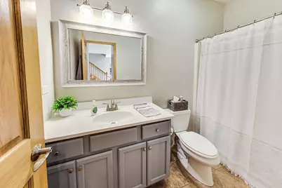 [Address not provided], Carol Stream, IL 60188 - Photo 23