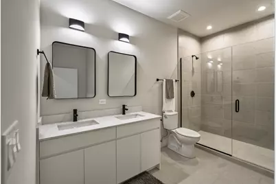 451 E Pershing Avenue #307, Chicago, IL 60653 - Photo 13
