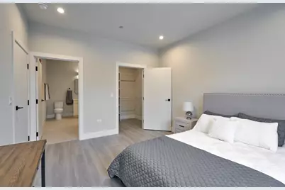 451 E Pershing Avenue #307, Chicago, IL 60653 - Photo 23
