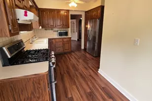 323 N Jefferson St, Batavia, IL 60510 - Photo 11