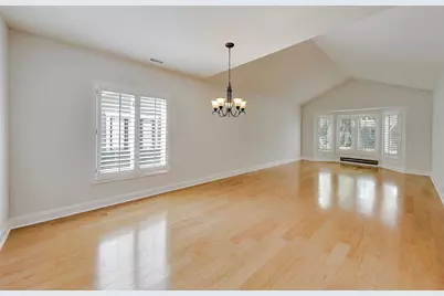 1304 Kempton Drive, Libertyville, IL 60048 - Photo 3
