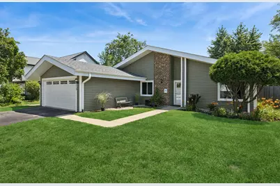5813 E Beverly Circle, Hanover Park, IL 60133 - Photo 1
