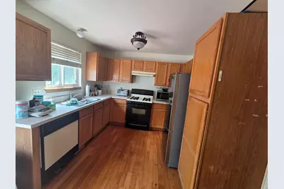 2800 E Bridleway Court, Carpentersville, IL 60110 - Photo 5