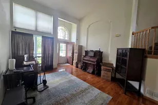 2800 E Bridleway Ct, Carpentersville, IL 60110 - Photo 3