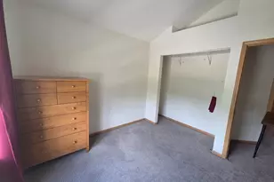 2800 E Bridleway Ct, Carpentersville, IL 60110 - Photo 13