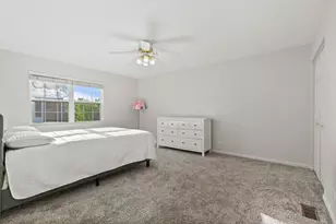 332 Colonial Dr, Vernon Hills, IL 60061 - Photo 25
