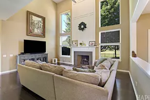 10 Hithergreen Ct, Algonquin, IL 60102 - Photo 7