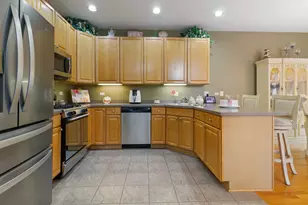 9237 Waterfall Glen Blvd, Darien, IL 60561 - Photo 11