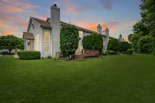 9237 Waterfall Glen Blvd, Darien, IL 60561 - Photo 33