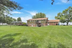 713 Oak Park Ave, Beecher, IL 60401 - Photo 29