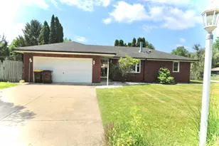 6300 Weathervane Ln, Machesney Park, IL 61115 - Photo 1