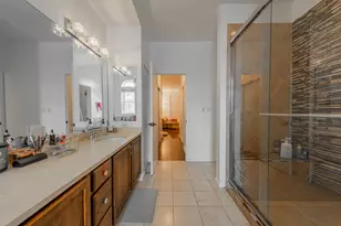 419 W Grand Ave, Chicago, IL 60654 - Photo 19
