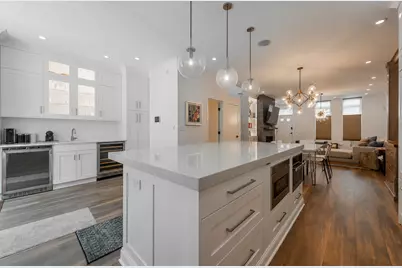419 W Grand Avenue #G, Chicago, IL 60654 - Photo 9