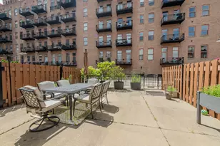 419 W Grand Ave, Chicago, IL 60654 - Photo 13