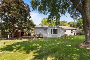 4 Stanford Pl, Champaign, IL 61820 - Photo 5