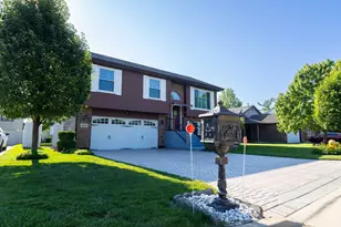 16211 Hunter Ct, Orland Hills, IL 60487 - Photo 3