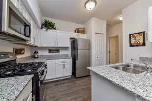 1277 Comiskey Ave, North Aurora, IL 60542 - Photo 3