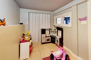 4202 N Sacramento Ave, Chicago, IL 60618 - Photo 25