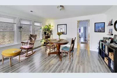 4202 N Sacramento Avenue, Chicago, IL 60618 - Photo 9