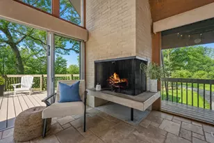 431 Maplewood Dr, Barrington, IL 60010 - Photo 7