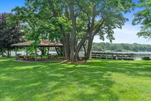 431 Maplewood Dr, Barrington, IL 60010 - Photo 21