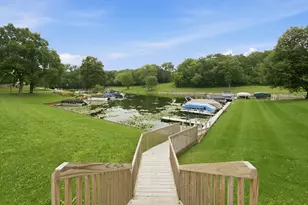 26 Jamaica Colony, Fox Lake, IL 60020 - Photo 13