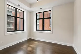 30 W Erie St, Chicago, IL 60654 - Photo 33
