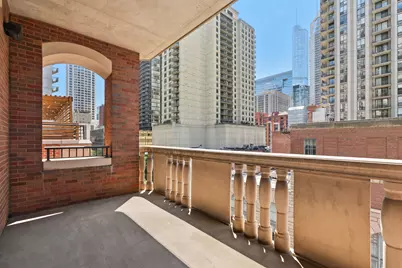 30 W Erie Street #501, Chicago, IL 60654 - Photo 17