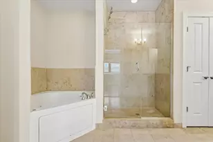30 W Erie St, Chicago, IL 60654 - Photo 27