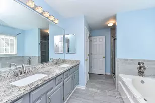 1302 Dunbarton Dr, Aurora, IL 60502 - Photo 15