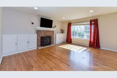 1302 Dunbarton Drive, Aurora, IL 60502 - Photo 9