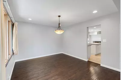 9143 Dr Korczak Terrace, Skokie, IL 60076 - Photo 7