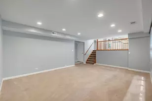 9143 Dr Korczak Terrace, Skokie, IL 60076 - Photo 15