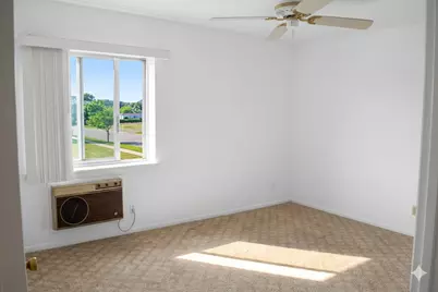 1301 S Finley Road #222, Lombard, IL 60148 - Photo 17