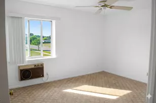 1301 S Finley Rd, Lombard, IL 60148 - Photo 17